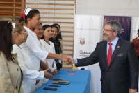 Ministerio de Salud reconoci&oacute; el trabajo de profesionales de enfermer&iacute;a en su d&iacute;a