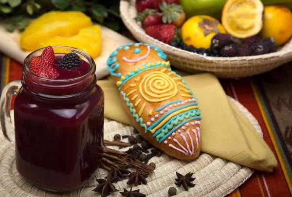 Huarcay prepara la colada morada m&aacute;s grande de Quito