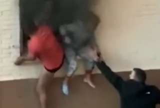 Un hombre salv&oacute; a dos ni&ntilde;os de un incendio en Sevilla