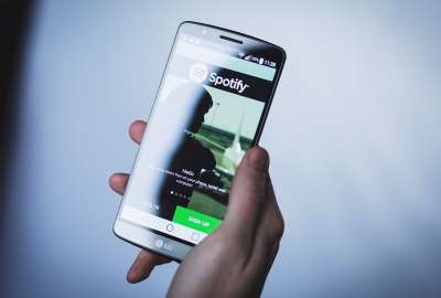 Spotify anunci&oacute; que suspender&aacute; sus servicios en Rusia