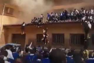 Casi un centenar de hospitalizados con fracturas por saltar para escapar del incendio