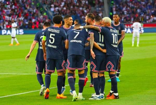 PSG tiene una lista de jugadores que podr&iacute;an salir de sus filas sin problemas