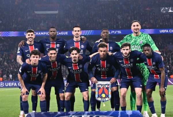 El Paris Saint-Germain gan&oacute; al Aston Villa