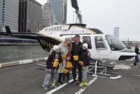 En New York se registró la caída de un helicóptero.