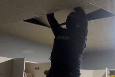Dentro de los operativos contra la extorsi&oacute;n fue detenido un polic&iacute;a en delito flagrante.