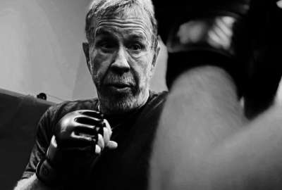 Chuck Norris, actor estadounidense, cre&oacute; su propia arte marcial. 