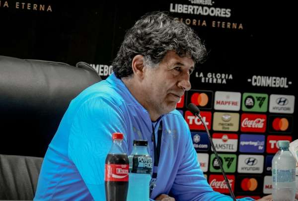 Patricio Hurtado se refiri&oacute; a la &ldquo;jerarqu&iacute;a&rdquo; de Liga en rueda de prensa