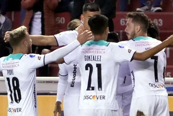 En su &uacute;ltimo cotejo, Liga de Quito derrot&oacute; a Sao Paulo, de Brasil en el estadio ol&iacute;mpico Atahualpa con el marcador de 4 a 2.