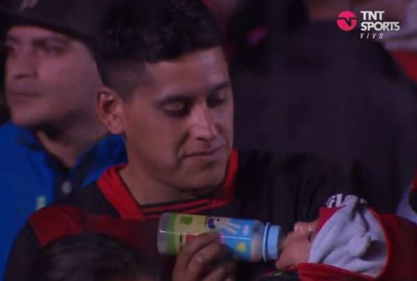 El hincha argentino de Col&oacute;n de Santa Fe est&aacute; en la lista de la FIFA.