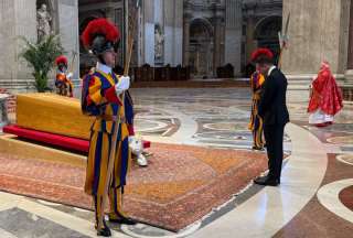 Presidente Noboa particip&oacute; del funeral del Papa Francisco