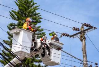 Cumbay&aacute;: Modernizada la red el&eacute;ctrica para m&aacute;s de 1.400 familias