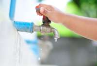 El servicio de agua potable se restablece de a poco en los barrios del sur de Quito. Estos son algunos tips para ahorrar este recurso.