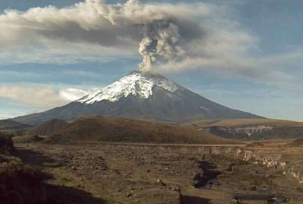 El nivel de actividad del volc&aacute;n se mantiene en 'moderada'.