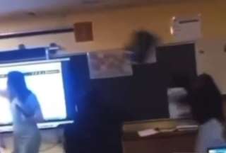 Maestra qued&oacute; inconsciente de un silletazo en Estados Unidos