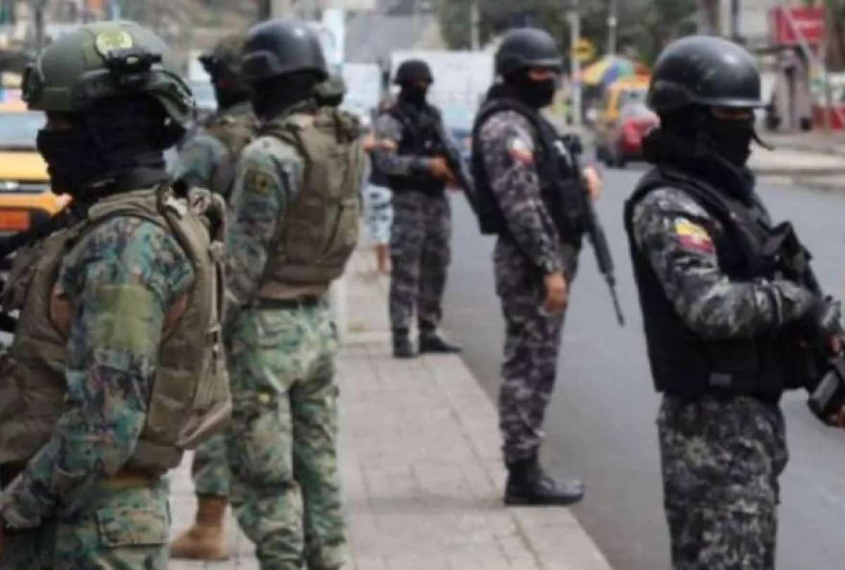 Ministro de Defensa dijo que EE.UU. donará USD 7.6 millones para combatir el narcotráfico y la minería ilegal 