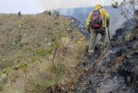 La Secretaría Nacional de Gestión de Riesgos reportó que hay 17 incendios activos en todo el país. 