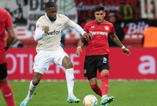 Piero Hincapi&eacute; fue titular en la goleada del Bayer Leverkusen