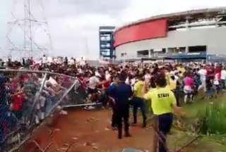 Eliminatorias: Lo que no se vio en los exteriores del Monumental de Matur&iacute;n