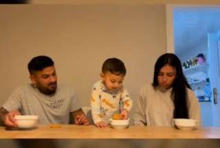 &iexcl;Tierno momento! Un ni&ntilde;o comparti&oacute; galleta con su mam&aacute;