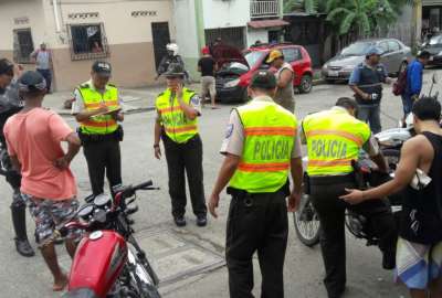 El principal medio utilizado por los delincuentes son las armas de fuego, y el veh&iacute;culo en el que se escapan son las motocicletas. 
