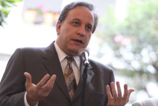 Ministro de Econom&iacute;a se refiere a los subsidios en Ecuador