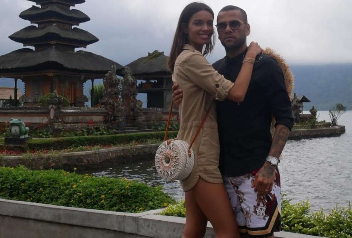 Dani Alves y su esposa habr&iacute;an llegado a un pacto secreto