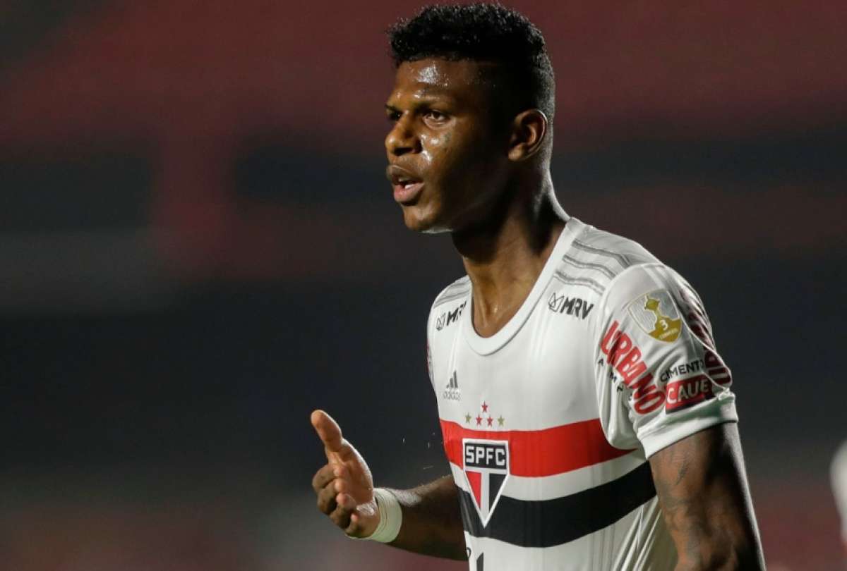 Robert Arboleda no jugar&aacute; la final de la Copa Sudamericana 2022 con Sao Paulo