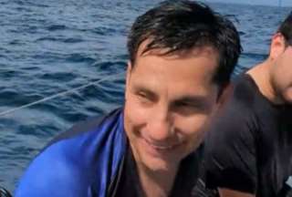 Jefferson P&eacute;rez sufre ca&iacute;da al mar durante navegaci&oacute;n en un velero