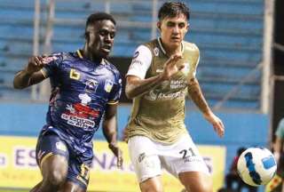 Delf&iacute;n y Orense SC empataron 1- 1 en Manta