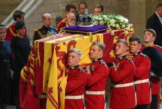 Certificado de defunci&oacute;n revel&oacute; causas de la muerte de Isabel II