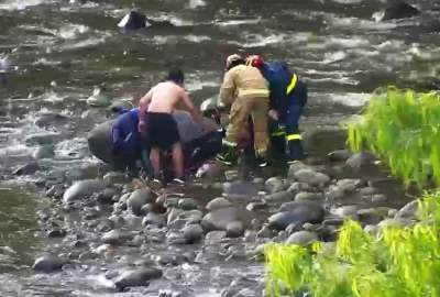 Personal de emergencias atendi&oacute; a persona con signos de hipotermia en medio del r&iacute;o Tomebamba