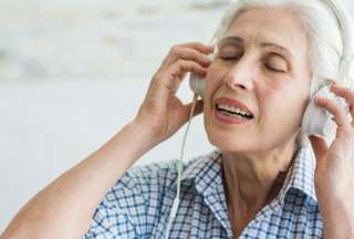 El Alzheimer y la p&eacute;rdida auditiva tienen relaci&oacute;n