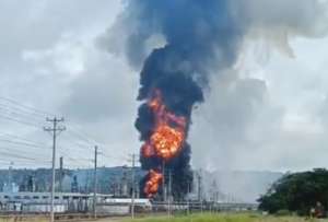 Petroecuador anunció una reparación inmediata de la zona afectada por la explosión de combustible. 