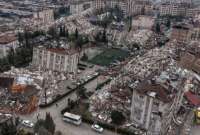 Cifra de muertos por el terremoto en Turqu&iacute;a sigue en aumento