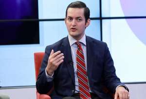 El viceministro Esteban Torres se refiri&oacute; a la renovaci&oacute;n de contratos en el sector p&uacute;blico.