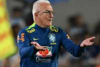 Dorival Júnior no continuará como director técnico de Brasil.