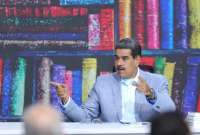 Maduro asegura que el exmandatario colombiano utiliz&oacute; el sistema de espionaje para desestabilizar su gobierno.