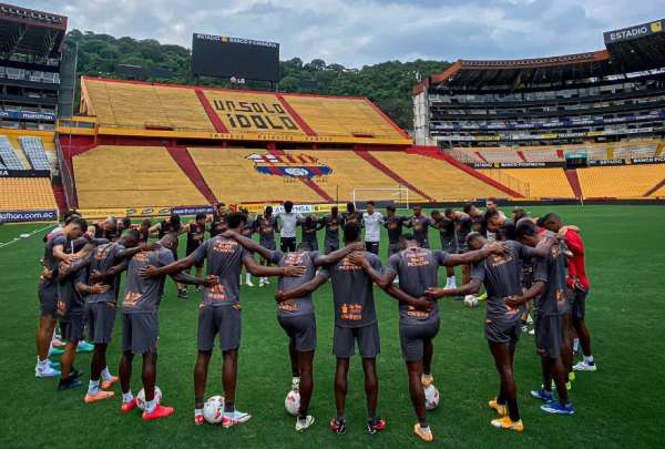Barcelona viaj&oacute; a Chile para jugar la Copa Libertadores