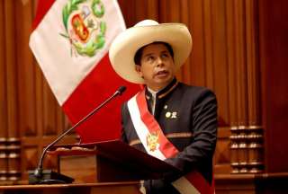 Presidente del Per&uacute; niega plagio de su tesis de maestr&iacute;a