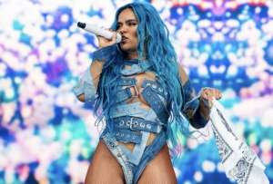 Karol G respondi&oacute; cantando a los comentarios de Anuel