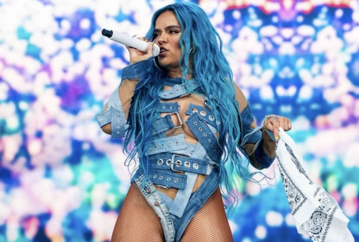 Karol G respondi&oacute; cantando a los comentarios de Anuel