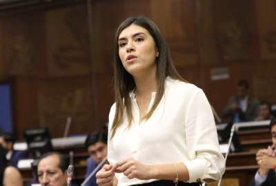 Valentina Centeno, jefa del bloque legislativo de ADN, rechaz&oacute; las declaraciones que realiz&oacute; Ver&oacute;nica Abad, en el Legislativo. 