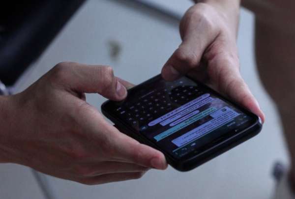 &iquest;C&oacute;mo saber si leyeron tu mensaje a&uacute;n con el visto azul desactivado en WhatsApp?