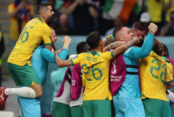 Francia y Australia clasifican a octavos de final de Qatar 2022