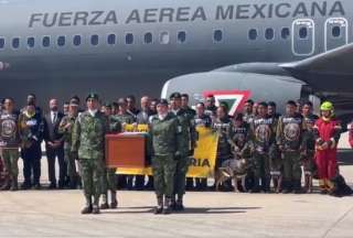 El cuerpo de Proteo fue recibido con honores en M&eacute;xico