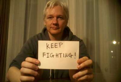 Emiten orden de extradici&oacute;n de Julian Assange