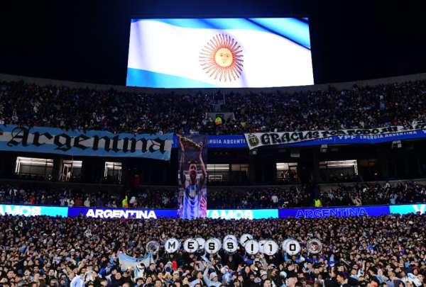 Noche hist&oacute;rica: Messi se despide jugando su &uacute;ltimo partido oficial en Argentina