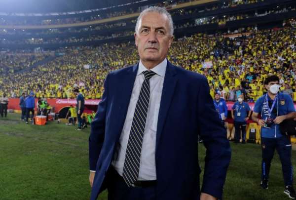 Gustavo Alfaro volver&aacute; al pa&iacute;s