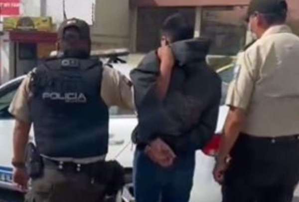 La Polic&iacute;a tiene un protocolo para detener a una persona