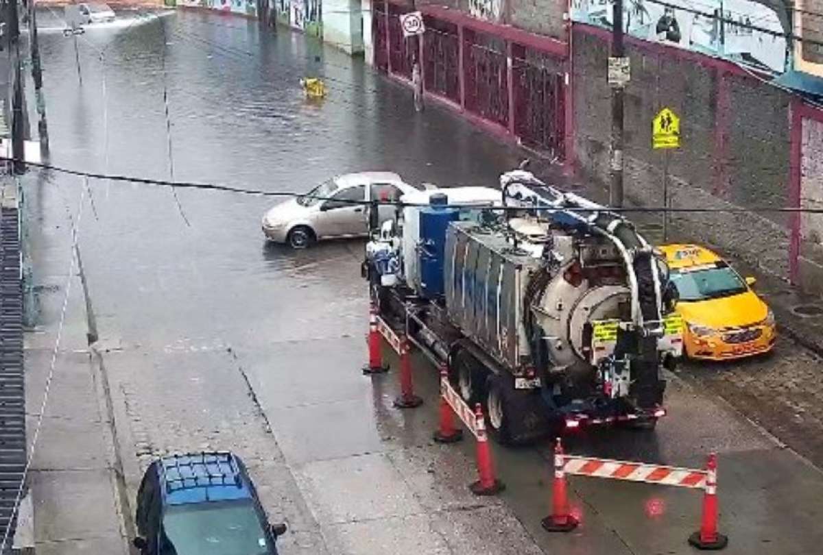 Las fuertes lluvias ya dejan estragos en localidades de Ecuador.